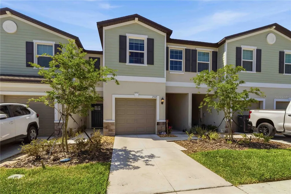 2549 SUNRAY VENUS WAY Ruskin, FL 33570