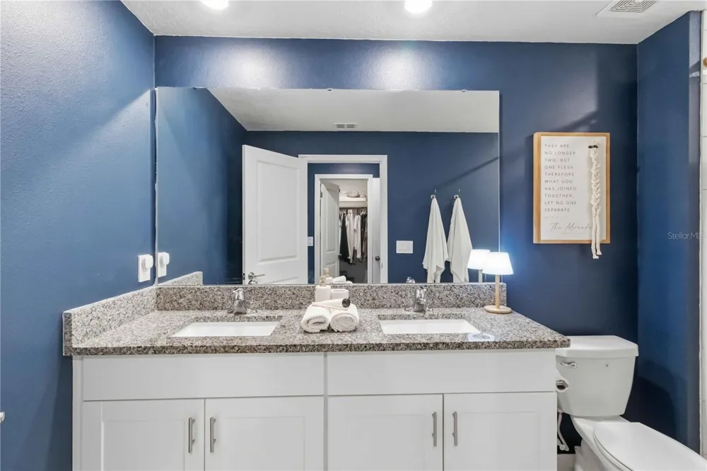 2549 SUNRAY VENUS WAY Ruskin, FL 33570
