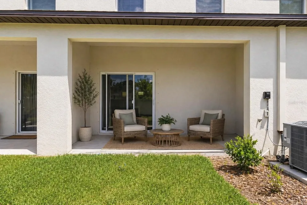 2549 SUNRAY VENUS WAY Ruskin, FL 33570
