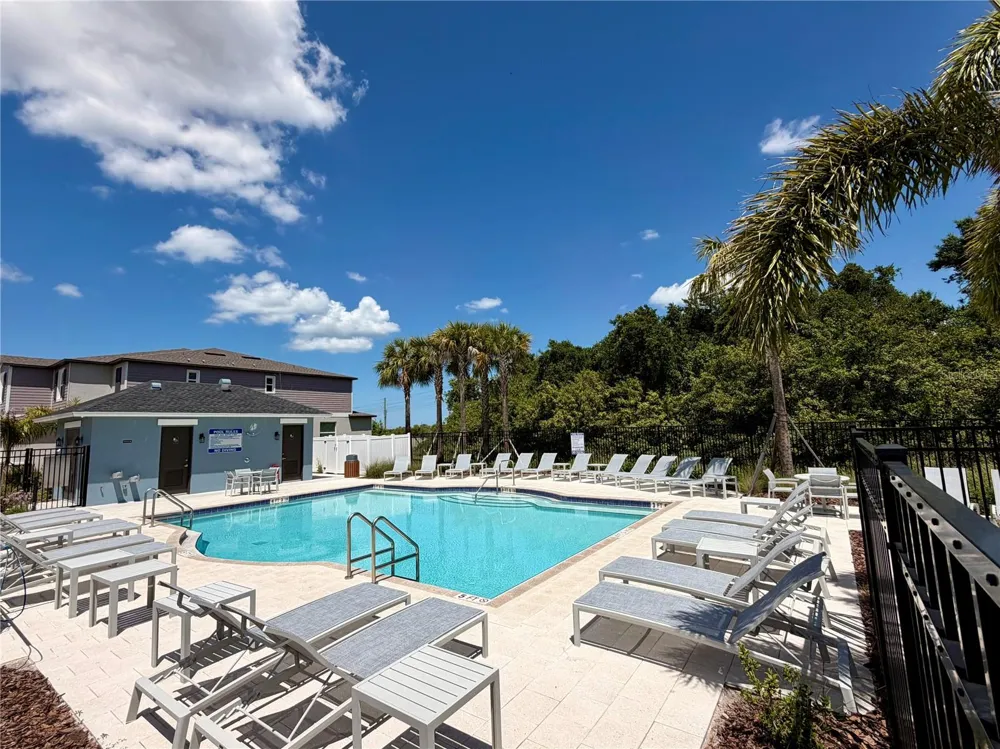 2549 SUNRAY VENUS WAY Ruskin, FL 33570