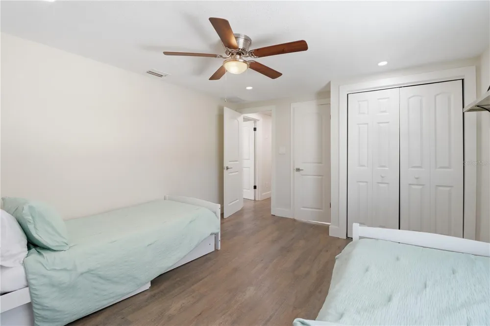 9235 W HARBOR ISLE COURT Crystal River, FL 34429