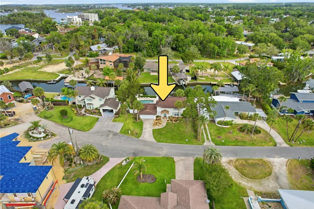 9235 W HARBOR ISLE COURT Crystal River, FL 34429