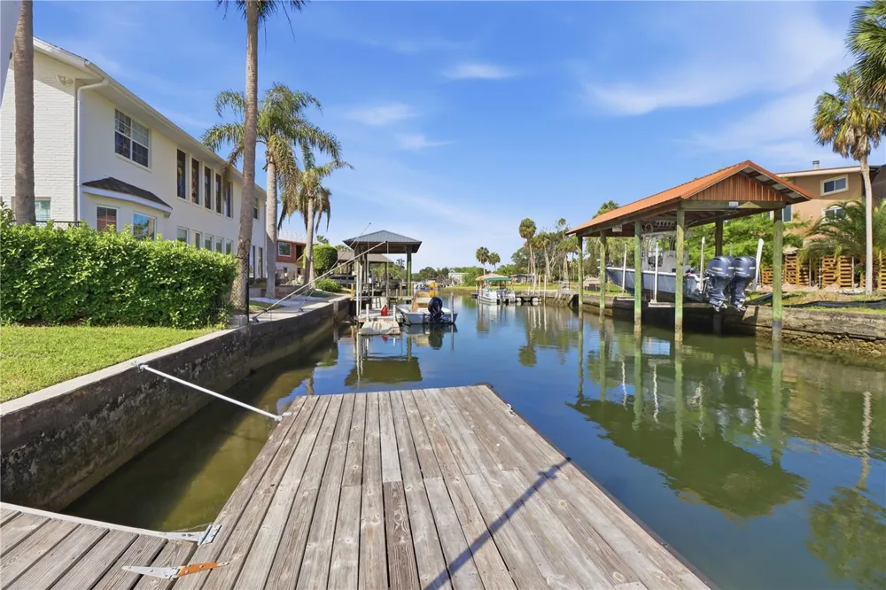 9235 W HARBOR ISLE COURT Crystal River, FL 34429