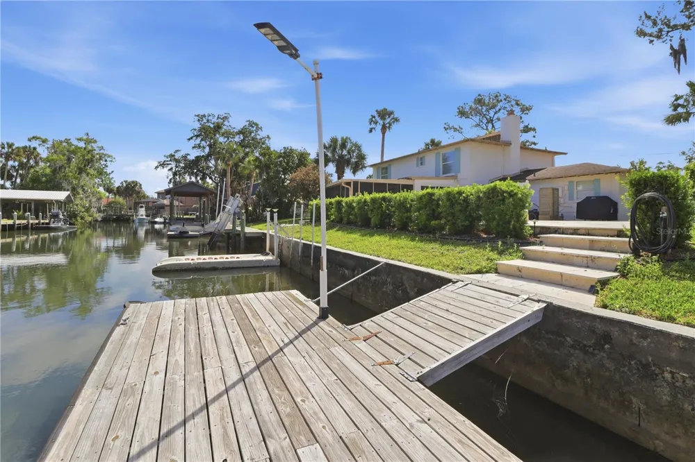 9235 W HARBOR ISLE COURT Crystal River, FL 34429