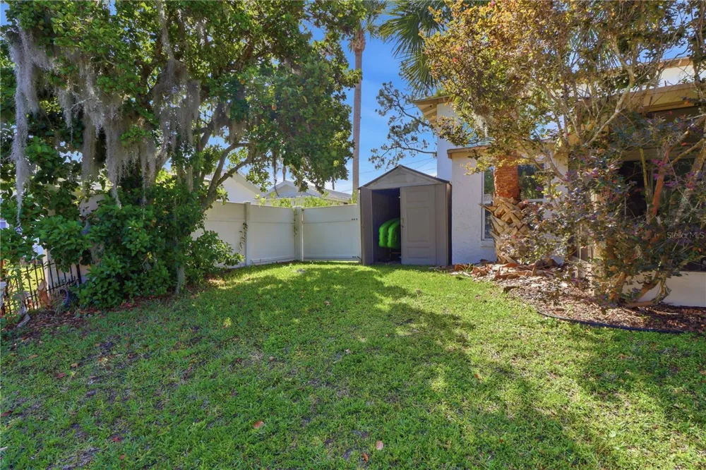 9235 W HARBOR ISLE COURT Crystal River, FL 34429