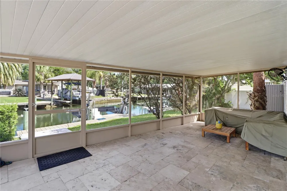 9235 W HARBOR ISLE COURT Crystal River, FL 34429