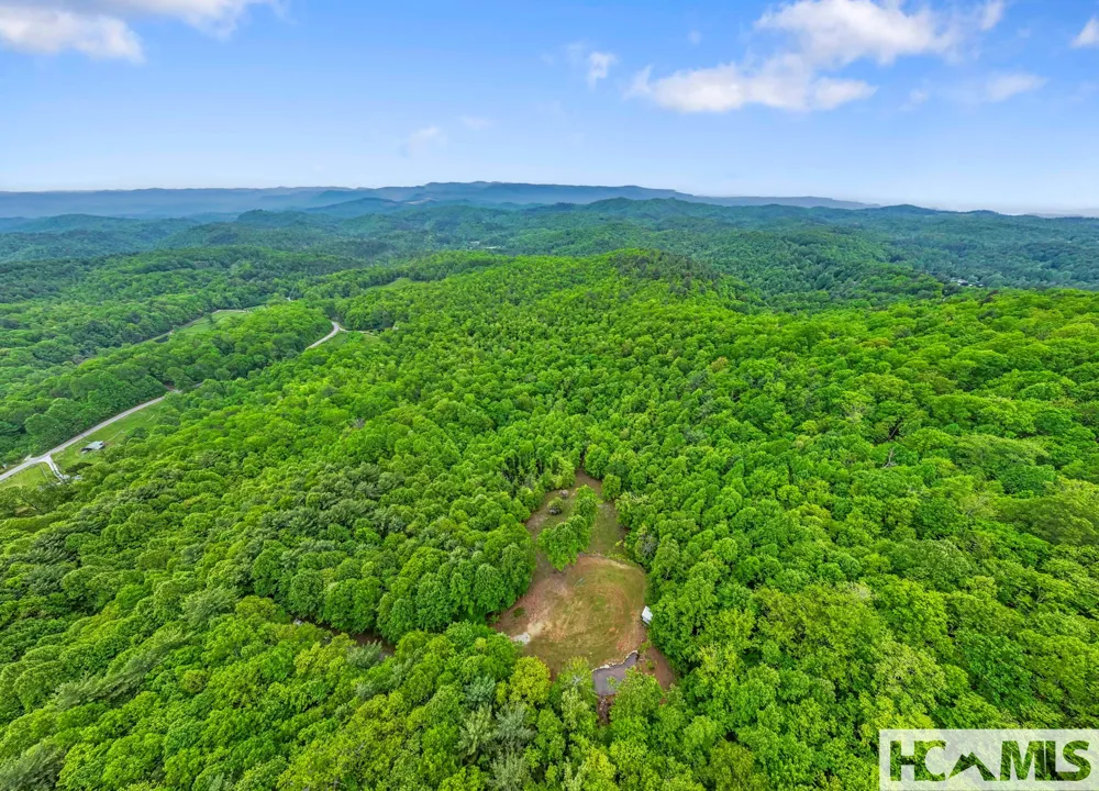 1325 Golden Road Lake Toxaway, NC 28747