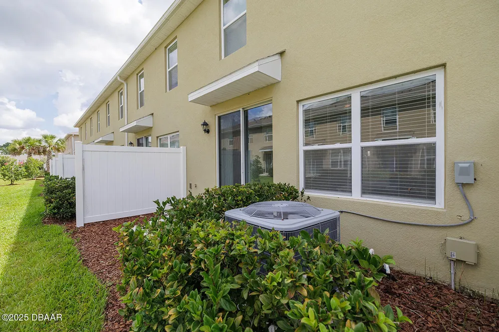 58 Bella Oaks Drive Port Orange, FL 32129
