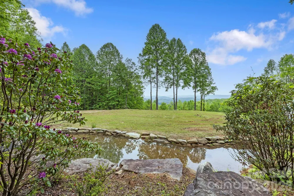 1325 Golden Road Lake Toxaway, NC 28747