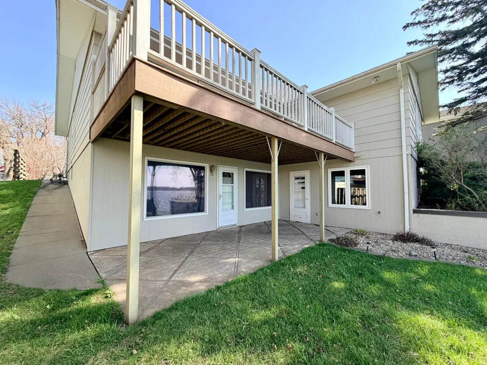 809 W Lake Avenue Worthington, MN 56187