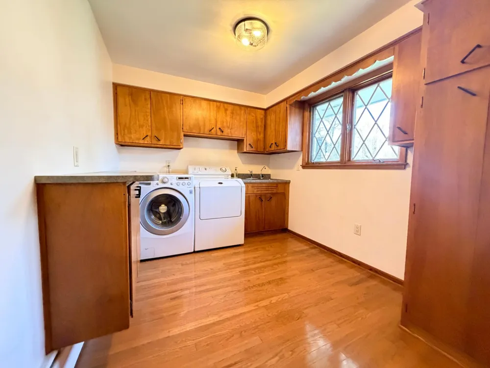 809 W Lake Avenue Worthington, MN 56187