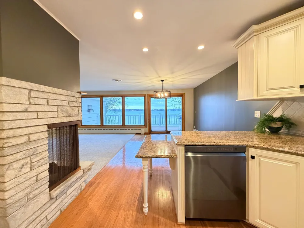 809 W Lake Avenue Worthington, MN 56187