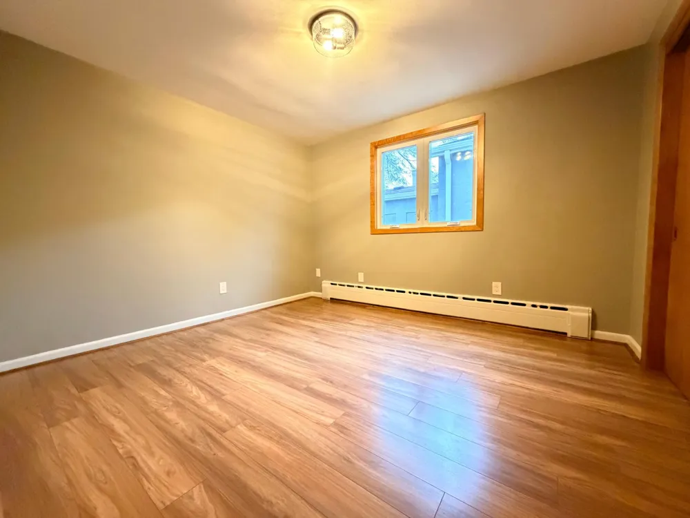 809 W Lake Avenue Worthington, MN 56187