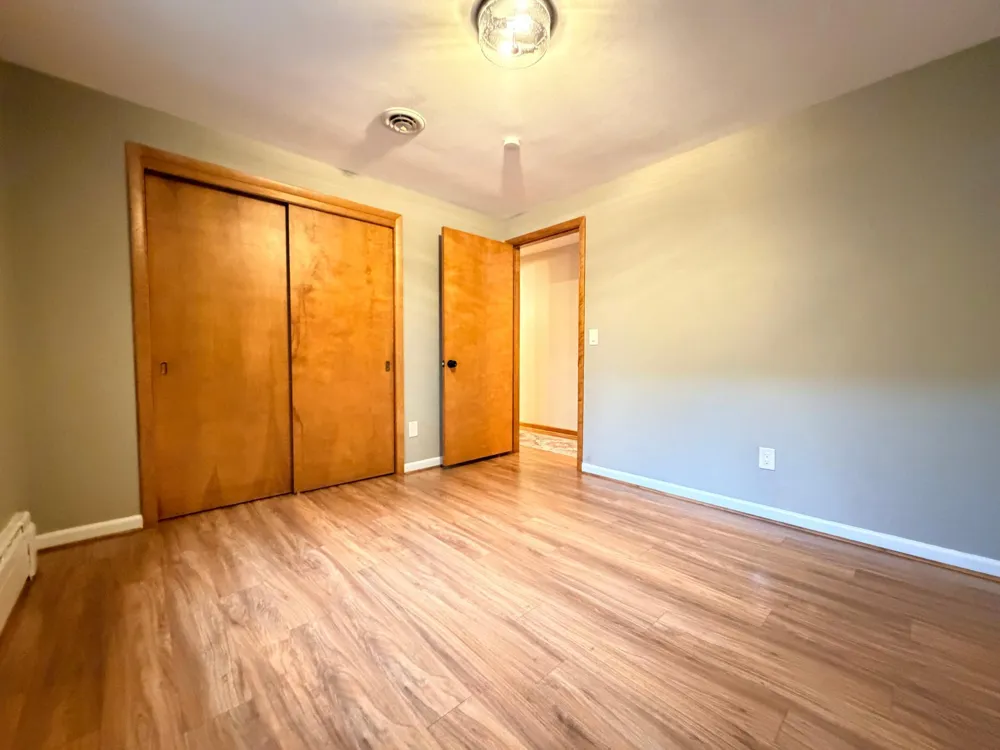 809 W Lake Avenue Worthington, MN 56187