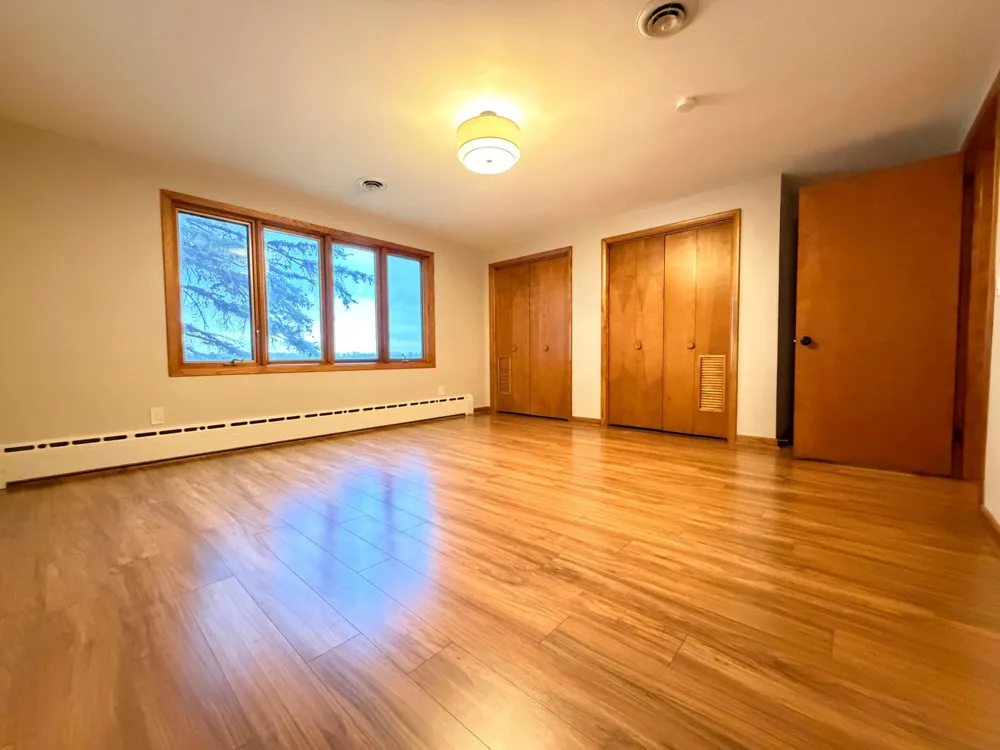 809 W Lake Avenue Worthington, MN 56187
