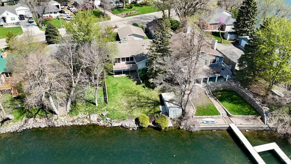 809 W Lake Avenue Worthington, MN 56187