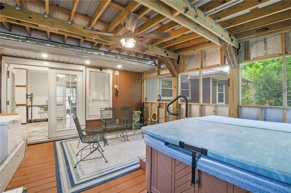 1004 W Lewis Street Rossville, GA 30741