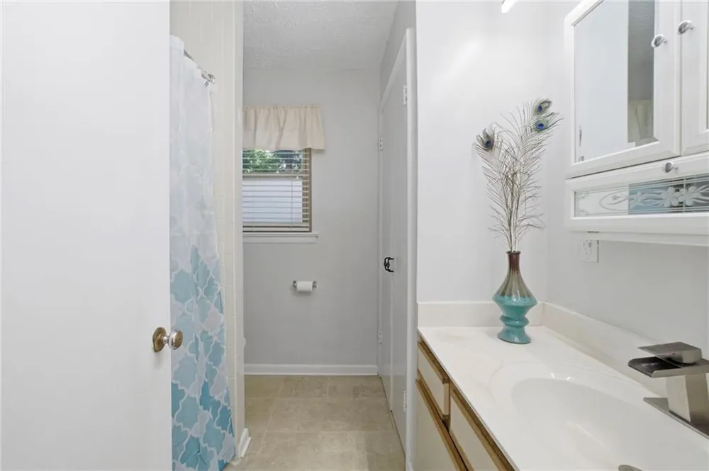 1004 W Lewis Street Rossville, GA 30741