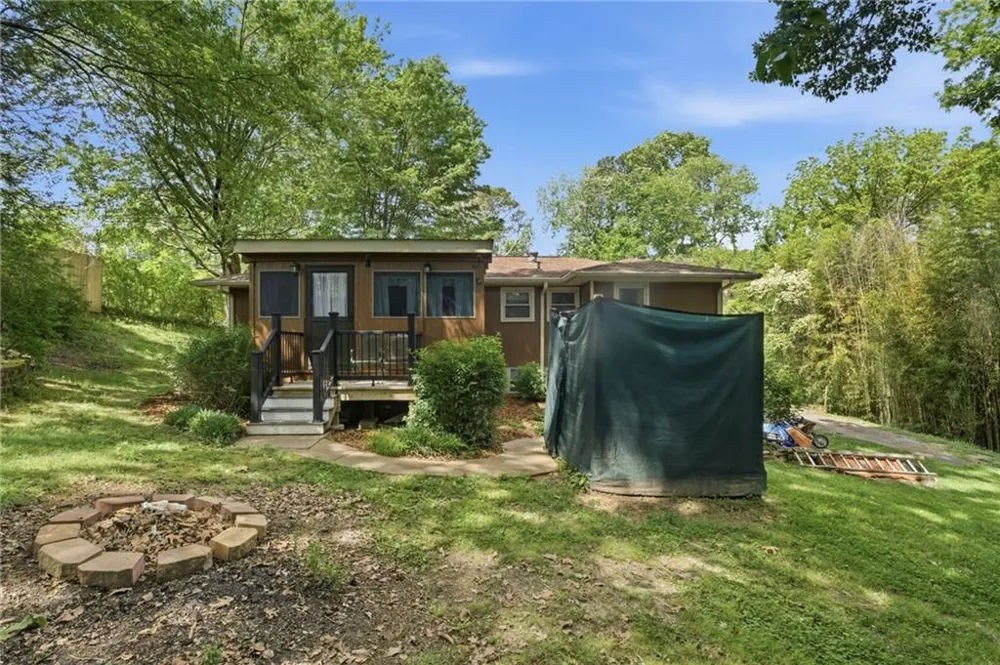 1004 W Lewis Street Rossville, GA 30741