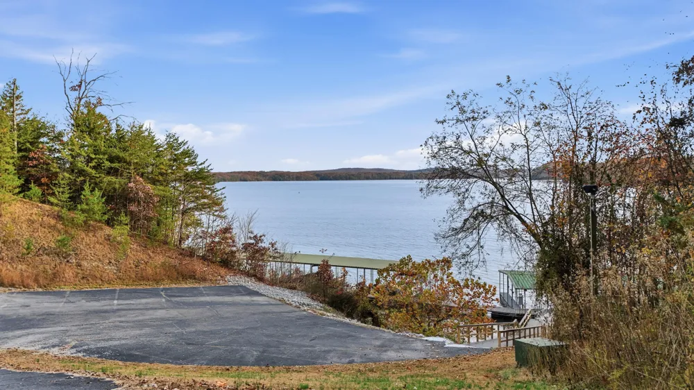 150 Quail Hollow Cove Spring City, TN 37381