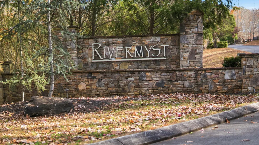 150 Quail Hollow Cove Spring City, TN 37381