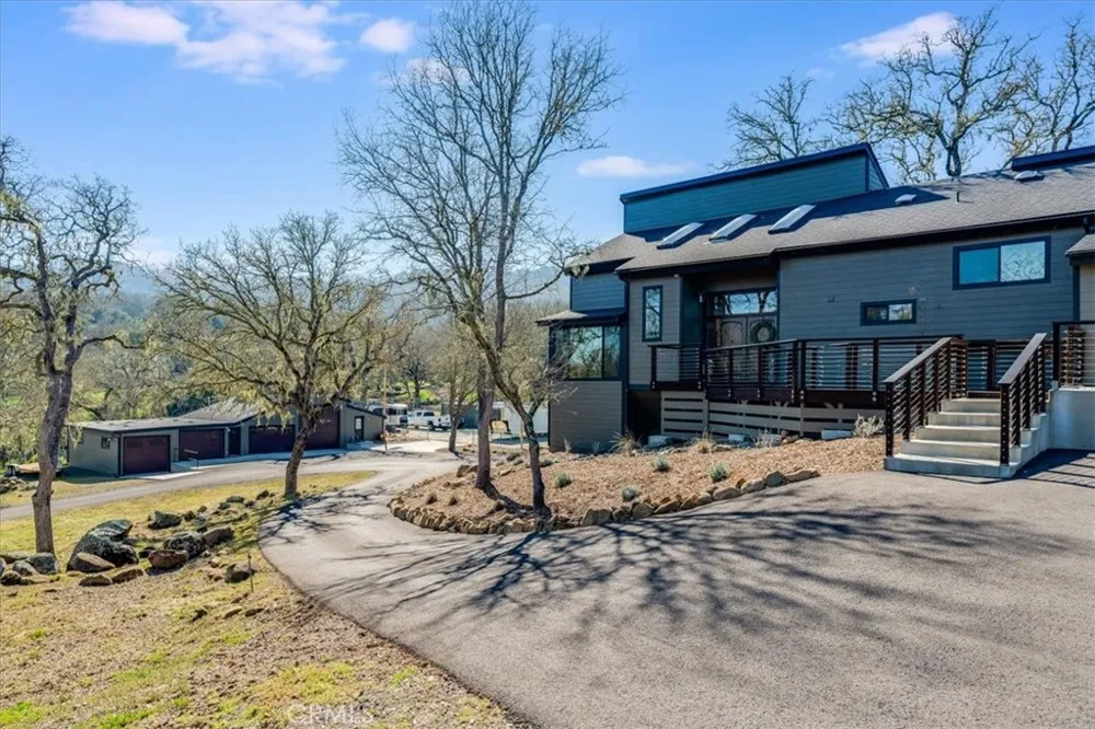 8160 Los Osos Atascadero, CA 93422