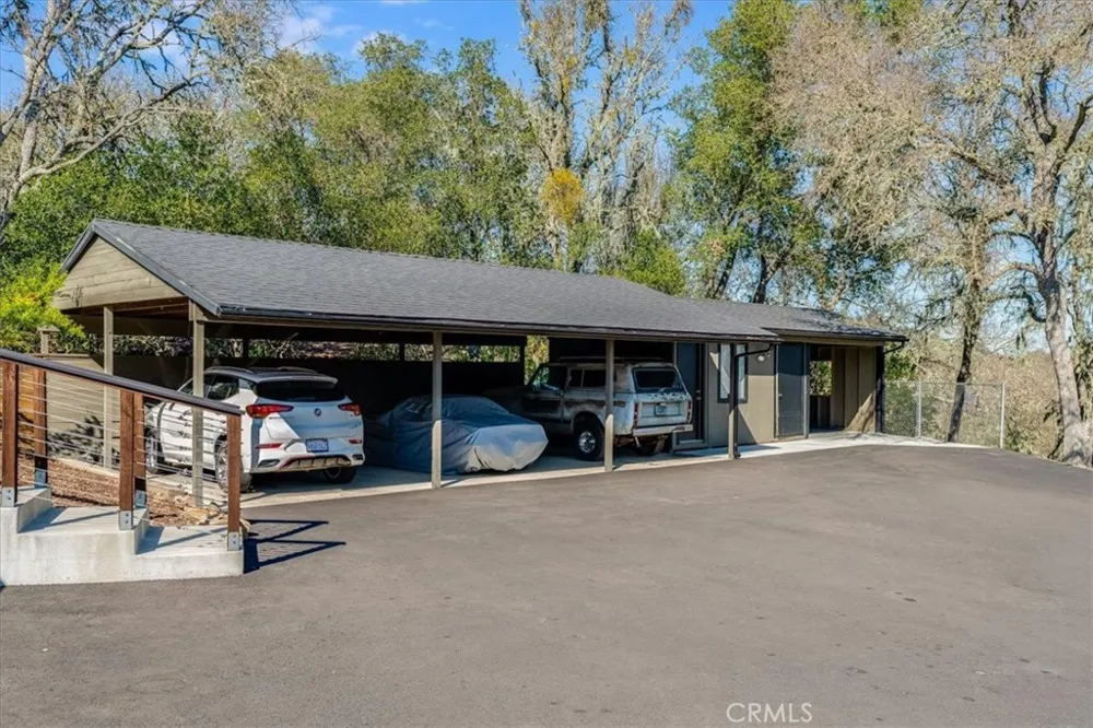 8160 Los Osos Atascadero, CA 93422