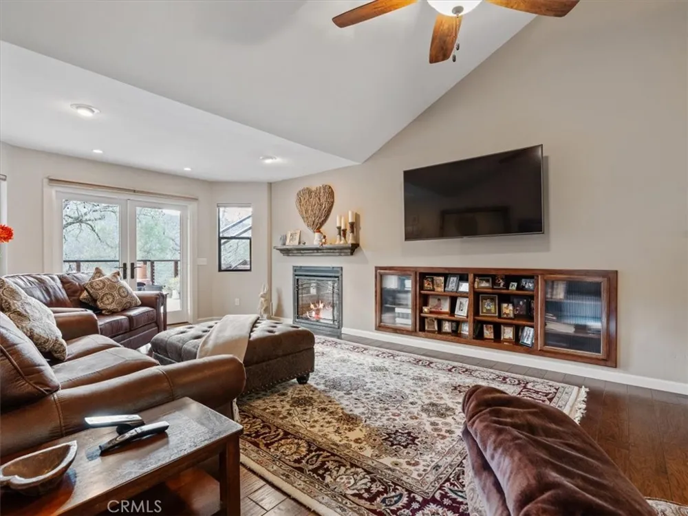 8160 Los Osos Atascadero, CA 93422