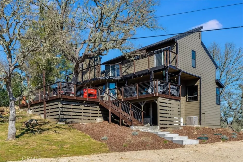 8160 Los Osos Atascadero, CA 93422