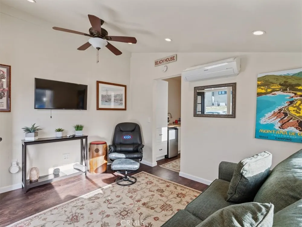 8160 Los Osos Atascadero, CA 93422