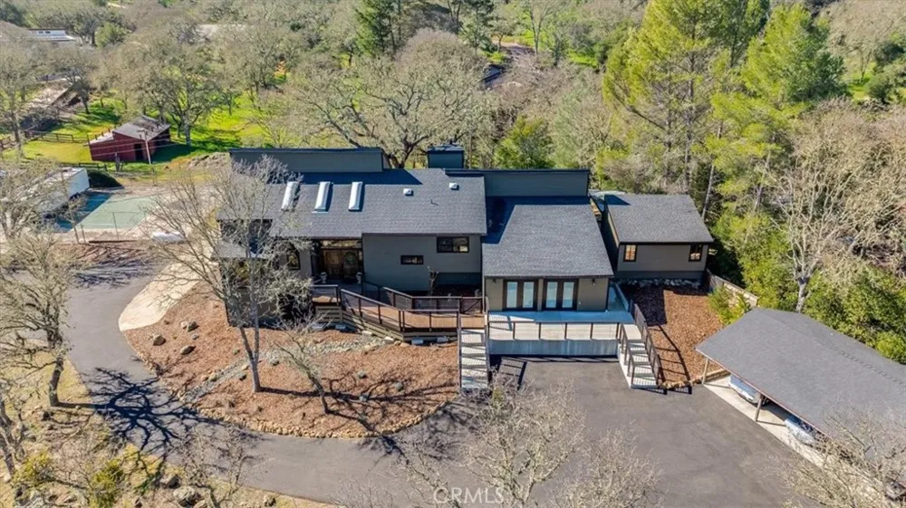 8160 Los Osos Atascadero, CA 93422