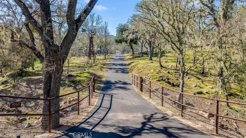 8160 Los Osos Atascadero, CA 93422