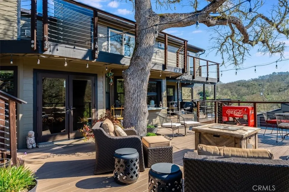 8160 Los Osos Atascadero, CA 93422