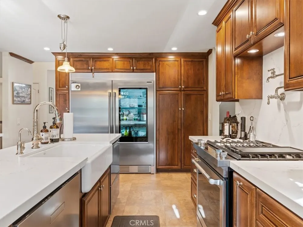 8160 Los Osos Atascadero, CA 93422