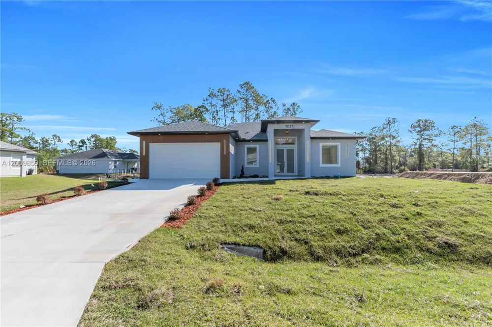 1220 Euclid Ave Lehigh Acres, FL 33972