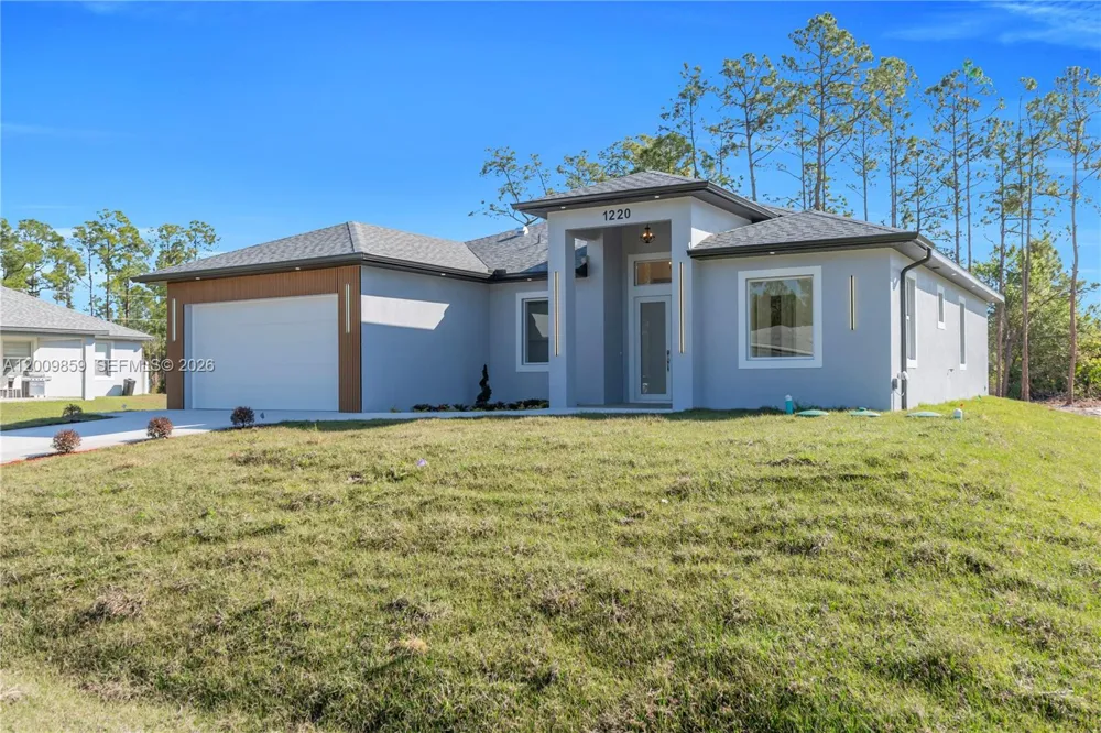 1220 Euclid Ave Lehigh Acres, FL 33972