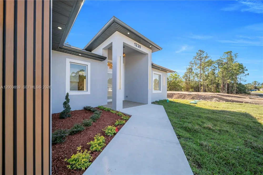 1220 Euclid Ave Lehigh Acres, FL 33972