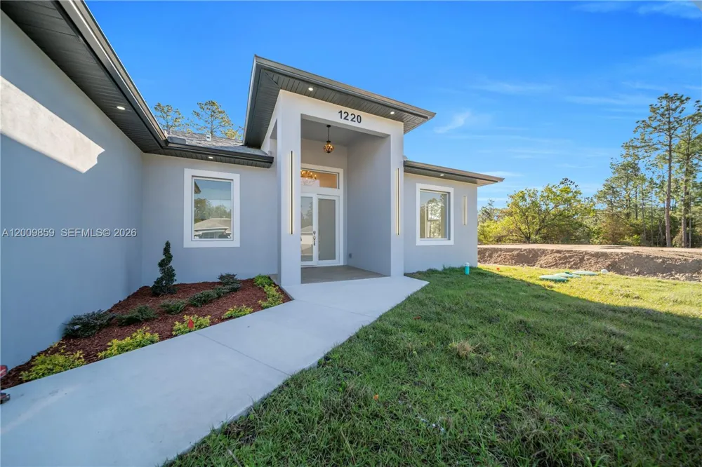 1220 Euclid Ave Lehigh Acres, FL 33972