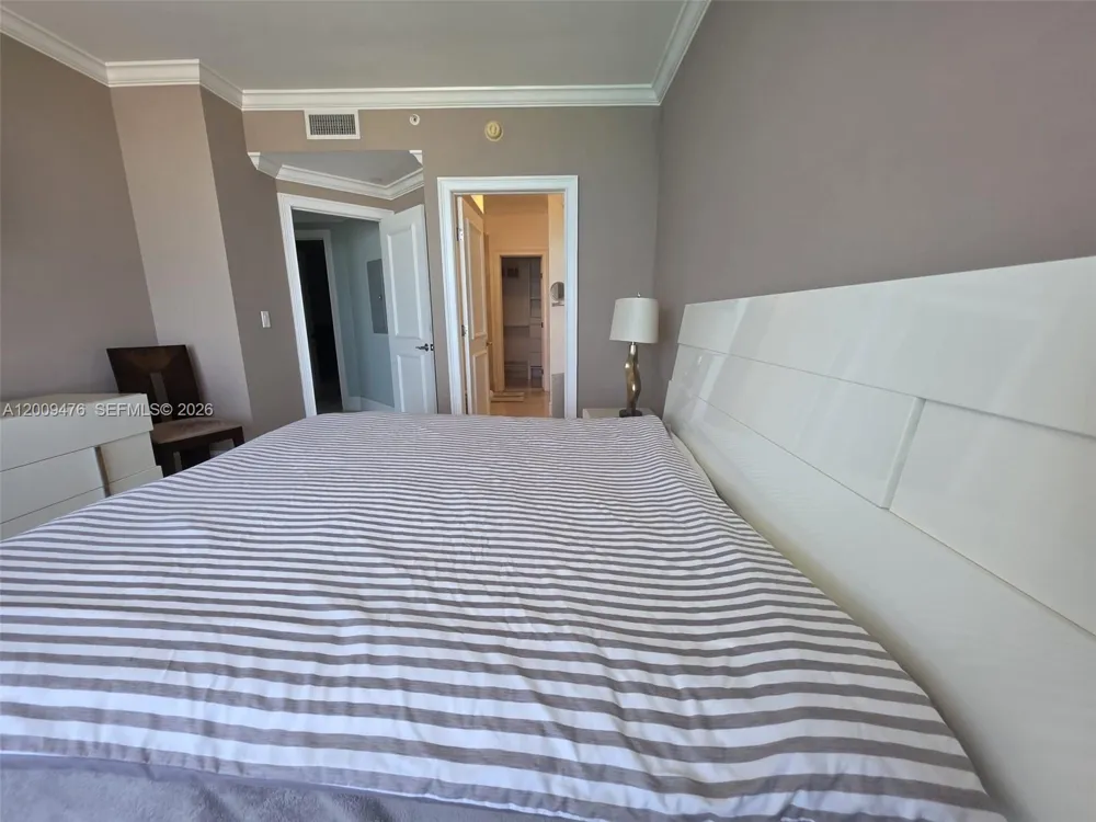 6365 Collins Ave #4311 Miami Beach, FL 33141
