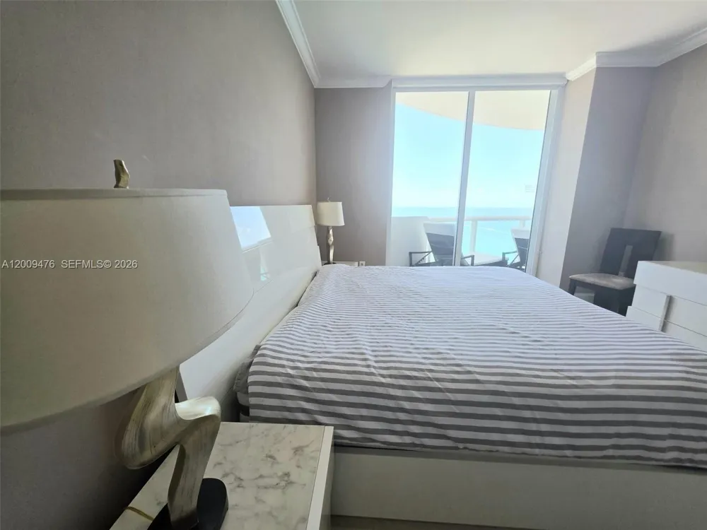 6365 Collins Ave #4311 Miami Beach, FL 33141