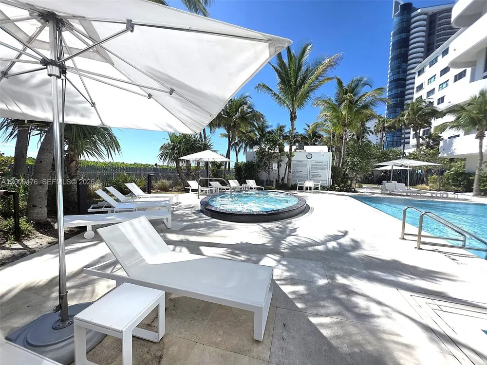 6365 Collins Ave #4311 Miami Beach, FL 33141