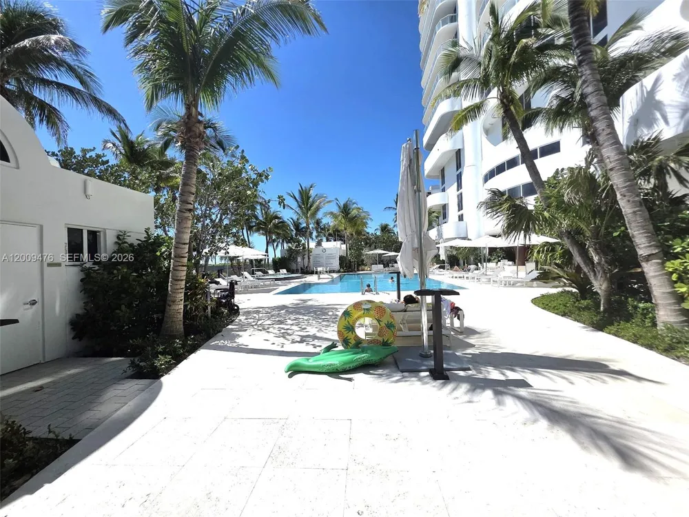 6365 Collins Ave #4311 Miami Beach, FL 33141