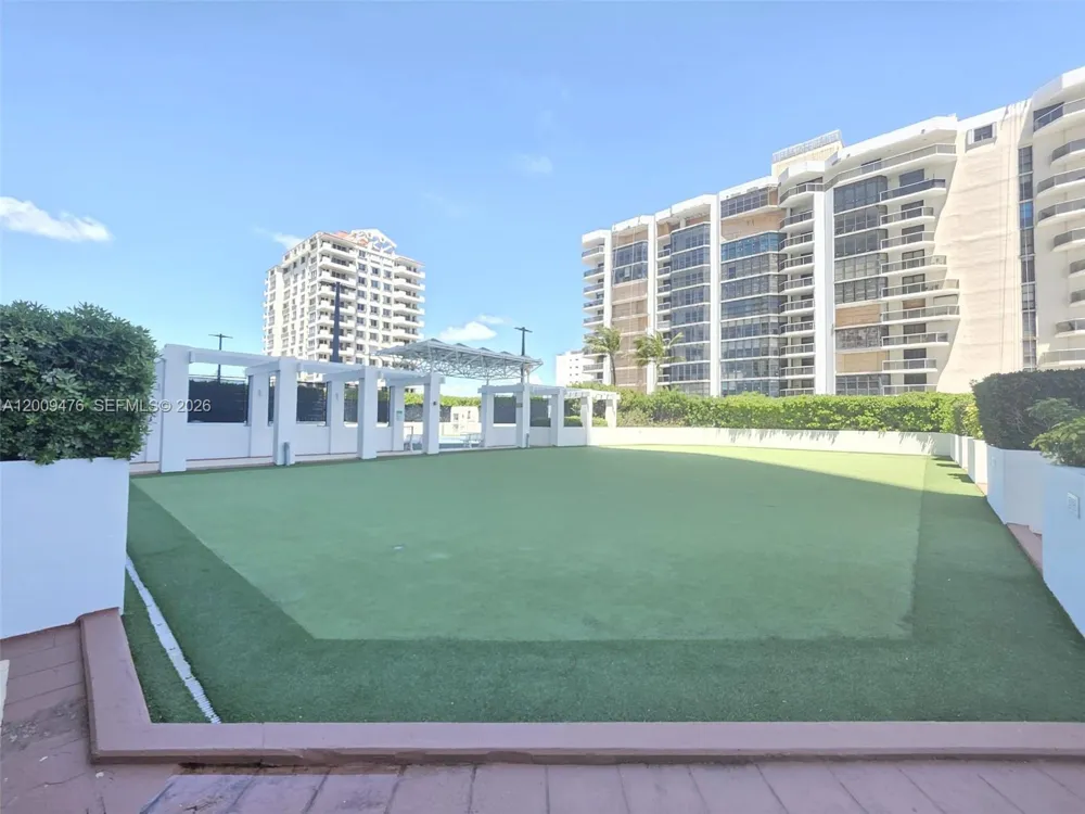 6365 Collins Ave #4311 Miami Beach, FL 33141