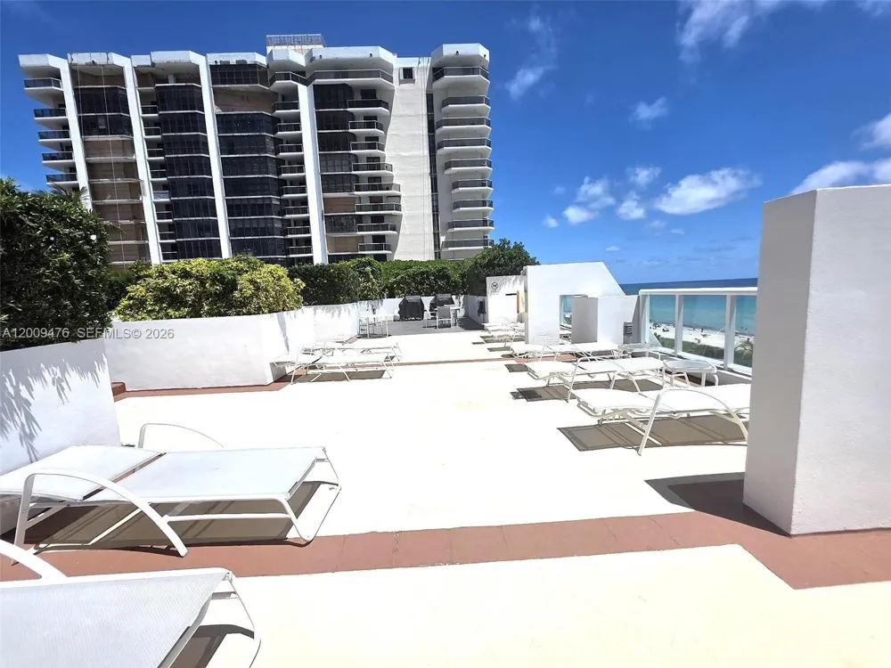 6365 Collins Ave #4311 Miami Beach, FL 33141