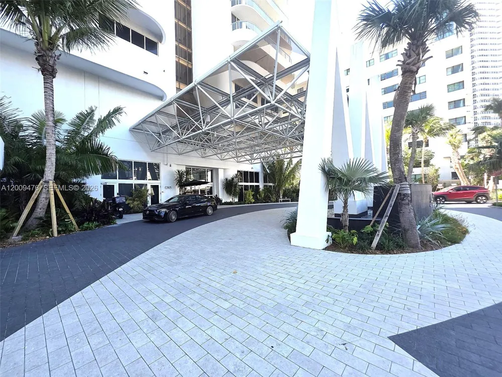 6365 Collins Ave #4311 Miami Beach, FL 33141