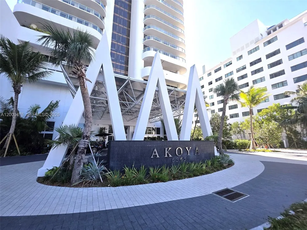 6365 Collins Ave #4311 Miami Beach, FL 33141