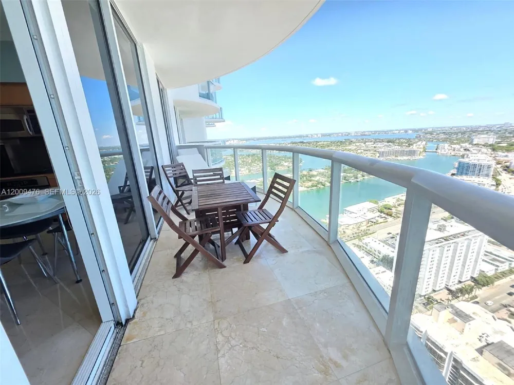 6365 Collins Ave #4311 Miami Beach, FL 33141