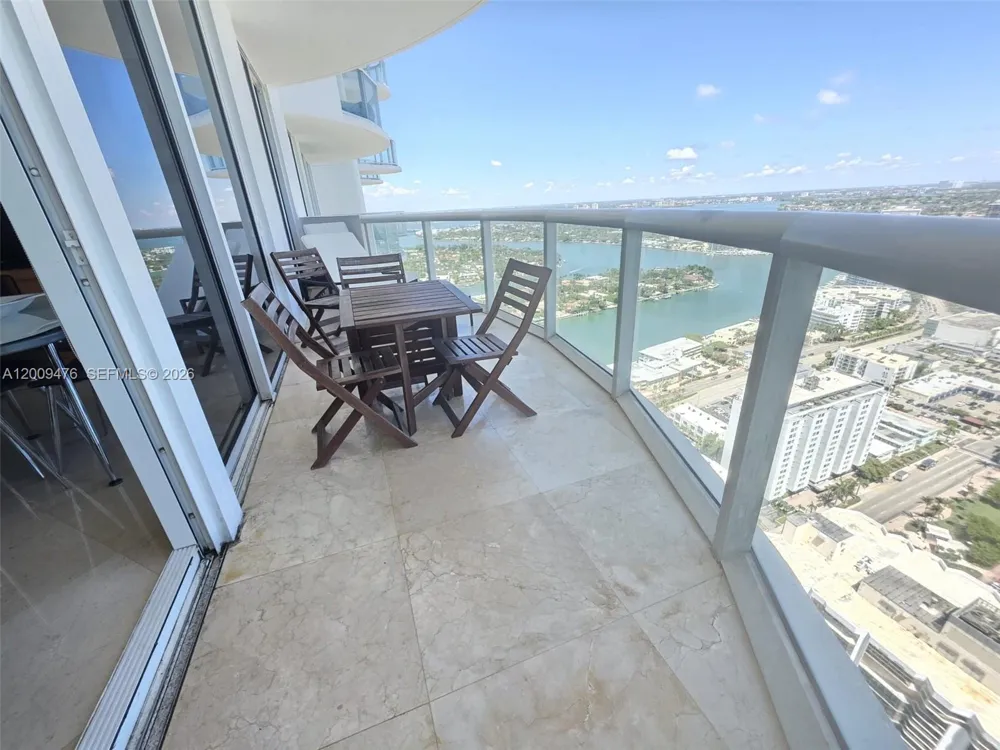 6365 Collins Ave #4311 Miami Beach, FL 33141