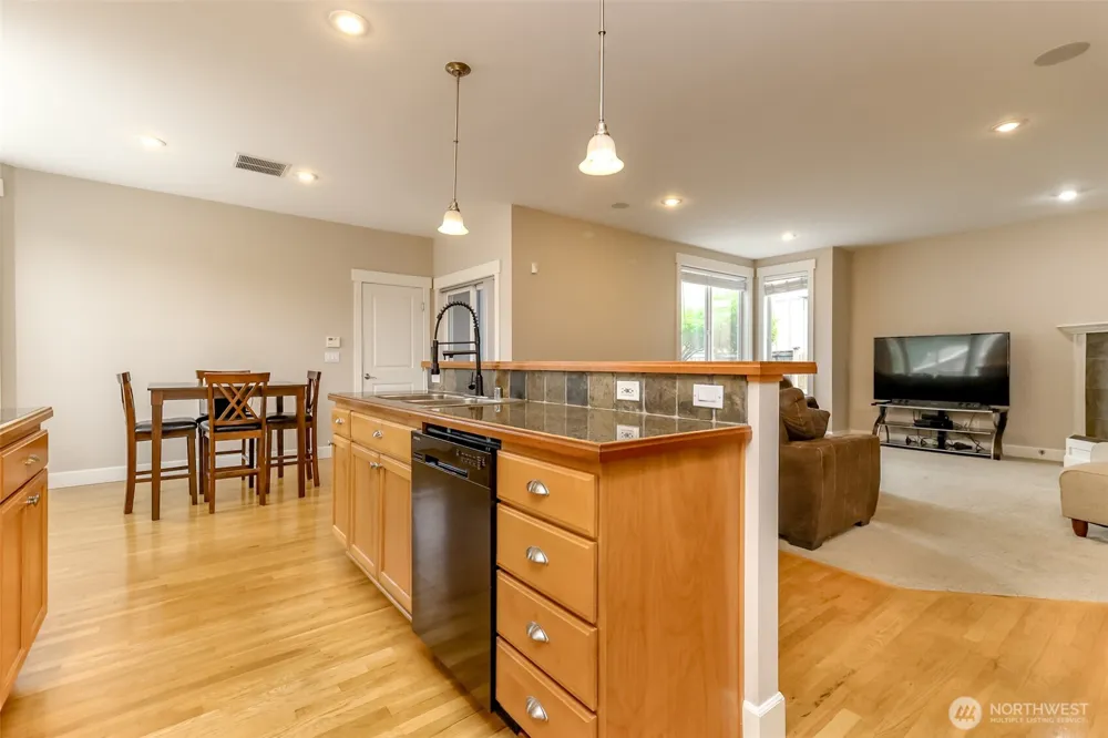 6213 122nd Street Ct E Puyallup, WA 98373