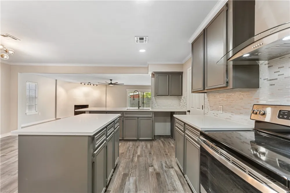4937 Holmes Drive Corpus Christi, TX 78411